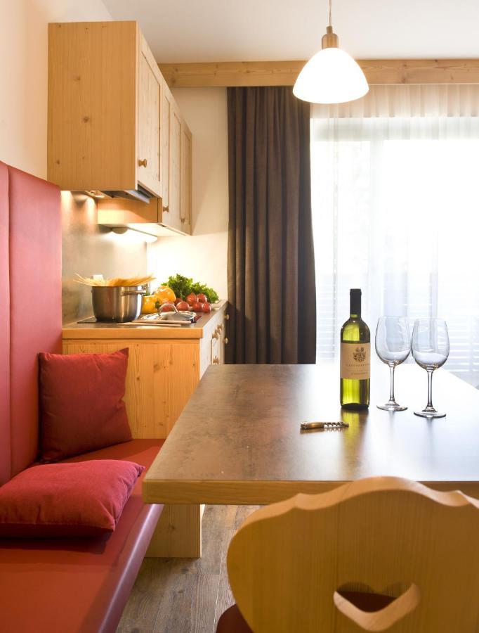 Martina Breakfast Lodge كاستيلِروتّو الغرفة الصورة