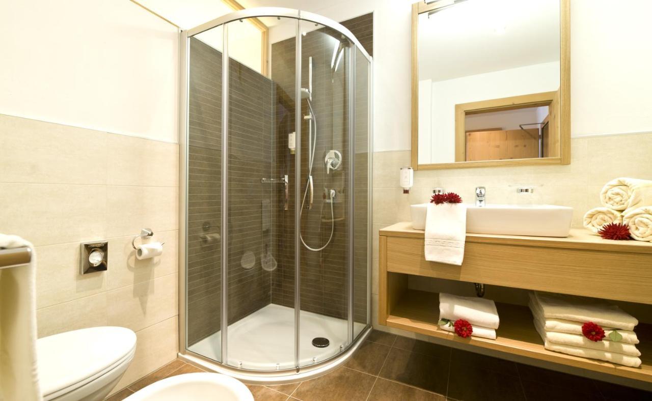 Martina Breakfast Lodge كاستيلِروتّو المظهر الخارجي الصورة