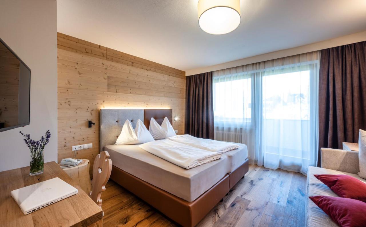 Martina Breakfast Lodge كاستيلِروتّو المظهر الخارجي الصورة